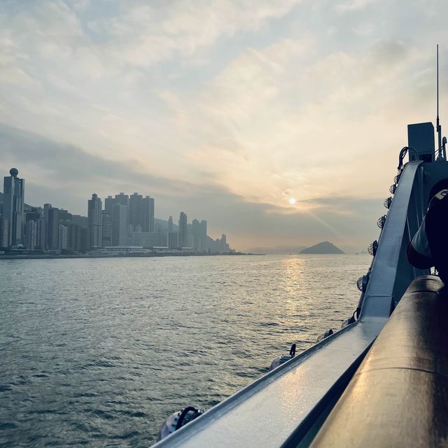 Oriental Cruise in Hongkong. (if you never been to a cruise ship, this is the best to try!! 🛥️