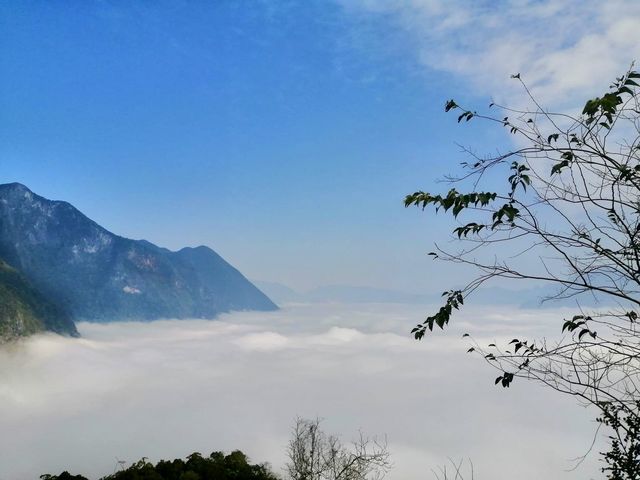 ชมวิวผาแดง หนองเขียว เมืองงอย หลวงพระบาง สปป.ลาว