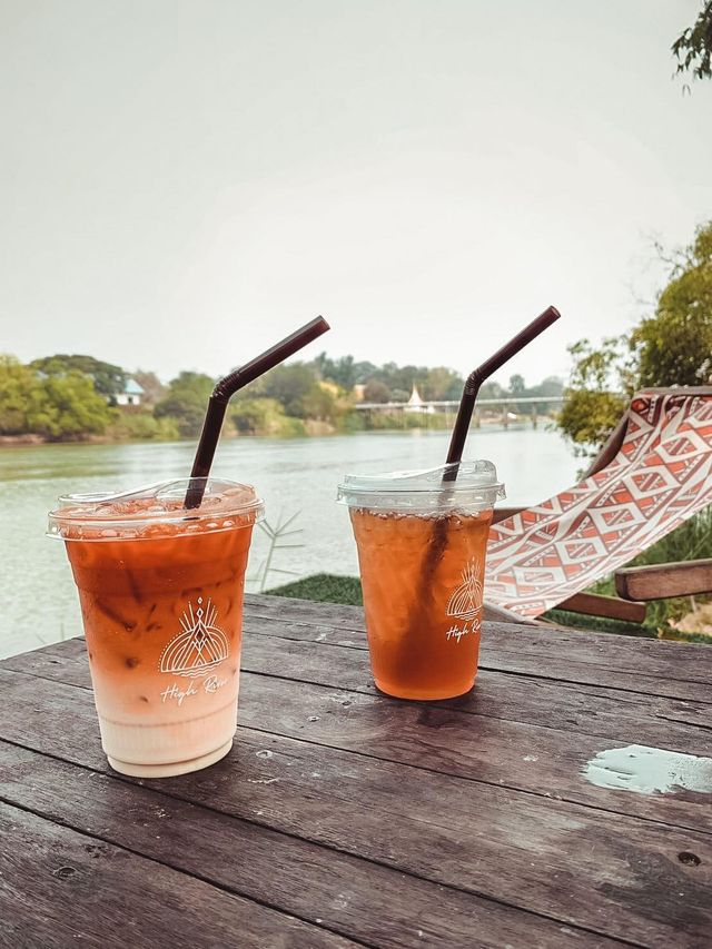 High River Café  ราชบุรี 