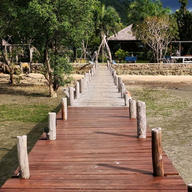 จุดชมวิว อ่าวท่าเลน กระบี่
