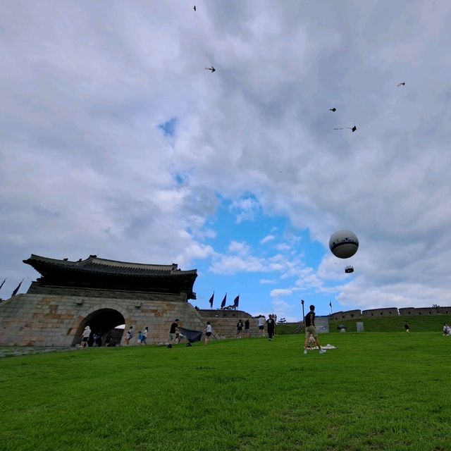 韓國世界文化遺產-水原華城☺️欣賞宏偉建築📸
