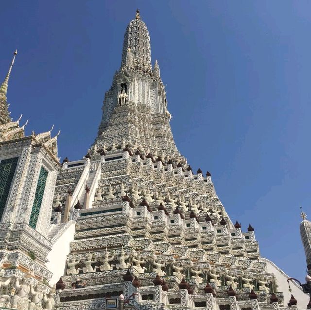 ชมพระปรางค์วัดอรุณฯ