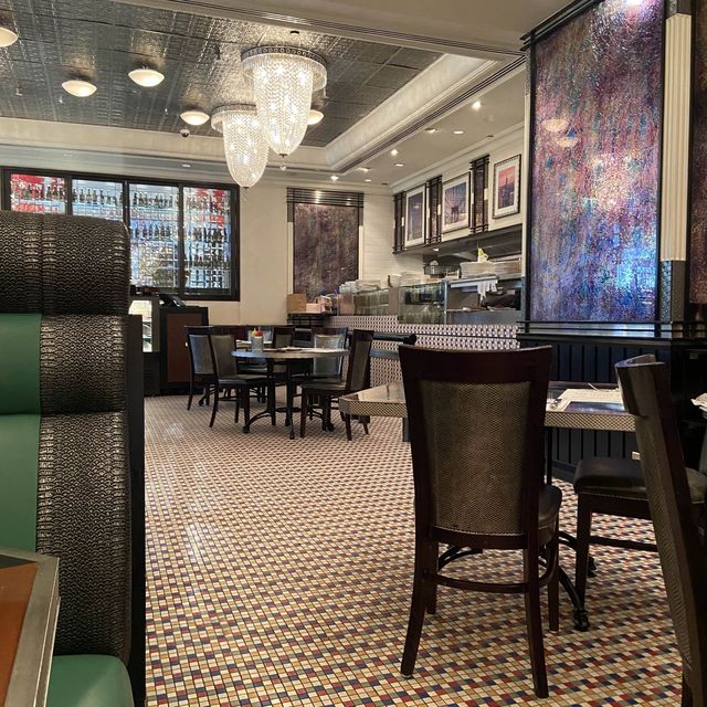 香港飲食介紹 - 性價比高的酒店美式餐廳