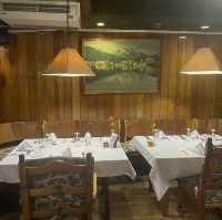 필리핀에서 만나기 쉽지 않은 후레쉬토마토 소스 “Luzern Steakhouse”