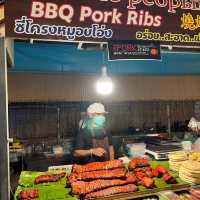 เดินเล่น ช้อปกินเที่ยว ที่จอมเทียน ไนท์มาร์เก็ต 