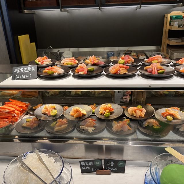 逸市集 (桃園和逸飯店自助晚餐)