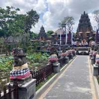 ウブド地区　【Ubud Water Palace】