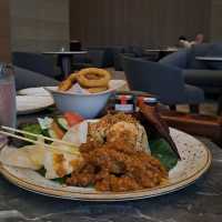 KID'S FRIENDLY AXIS LOUNGE @DOUBLETREE
