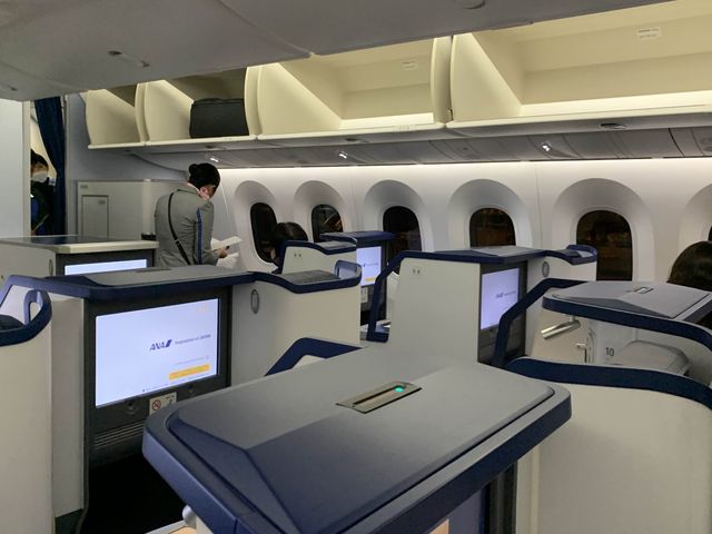 ベトナム　ベトナム観光　ハノイ　ノイバイ国際空港から成田国際空港へANA便で快適フライト！