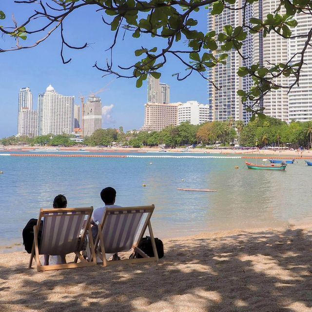 ตลาดริมทะเลพัทยา “หาดลับพัทยา”