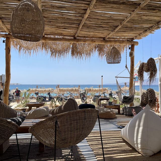 Nomad beach bar Naxos 