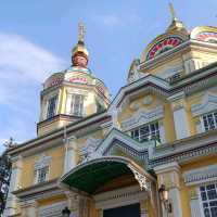 Zenkov’s Cathedral โบสถ์ไม้ไร้ตะปู @ เมืองอัลมาตี