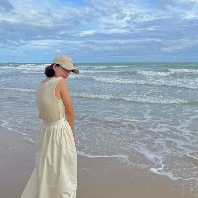 หาดแม่รำพึง ไม่ลำพัง
