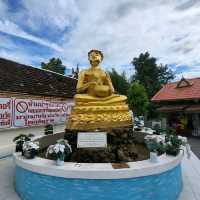 ขอพรพระเจ้าทันใจ วัดพระธาตุดอยคำ