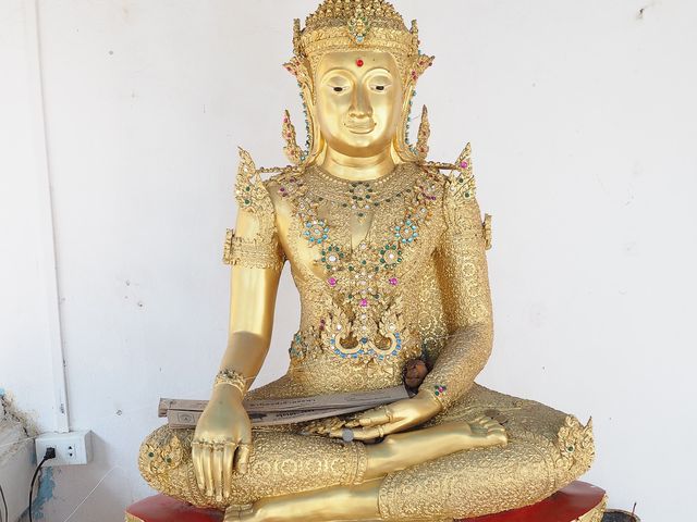 วัดพระธาตุดอยหงส์ อำเภอแม่จริม จังหวัดน่าน