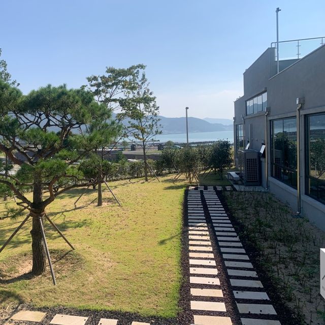 사천 해안도로 대포항 신상 카페, 하크베리빌카페