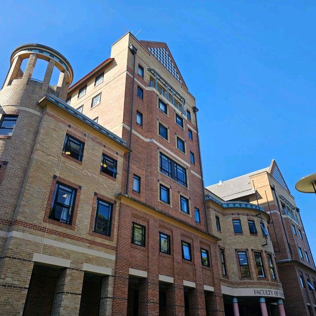 參觀澳洲歷史最悠久的大學🏫