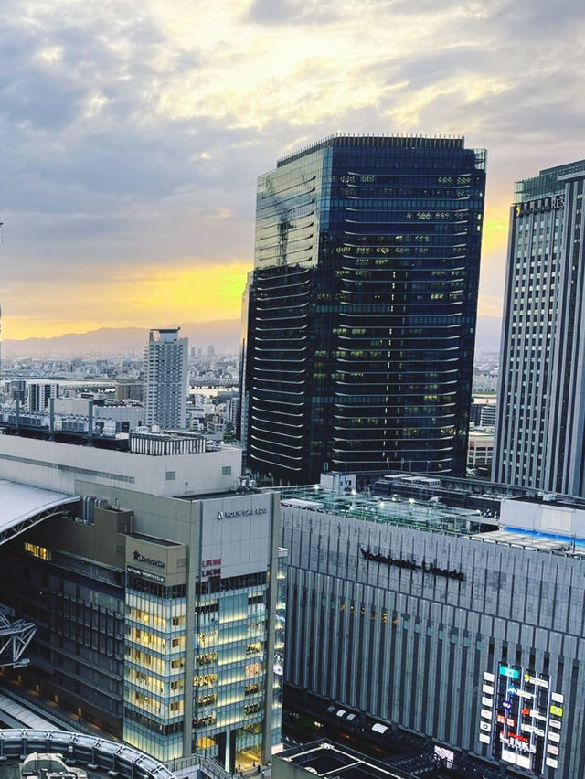【大阪HEP FIVE摩天輪🎡】360度全景觀賞最繁華的梅田
