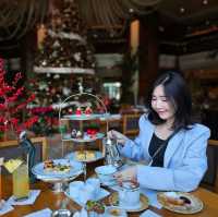 Afternoon Tea ธีมคริสมาสที่ โรงแรม เพนนินซูลา กรุงเทพฯ