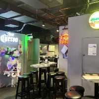 《東京 新橋》　ダーツ・カラオケが楽しめるBAR🎯