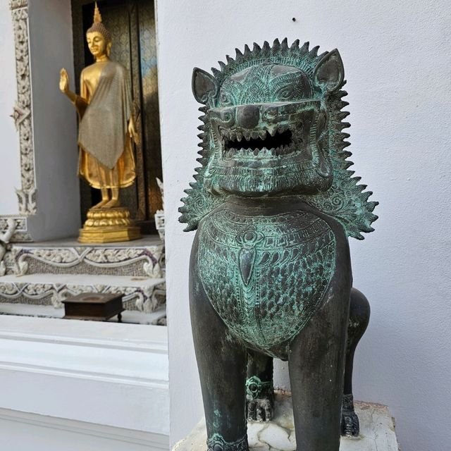 ไหว้พระขอพรวัดเชิงเลน