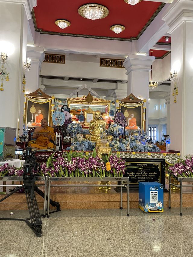 วัดที่มีพระเกจิอาจารย์ชื่อดังแห่งเมืองกรุงเก่า
