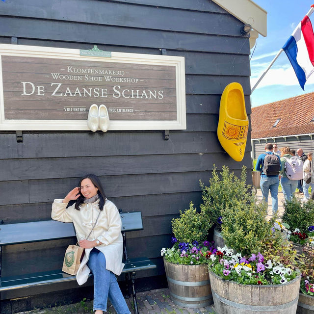 Captivating Charms of Volendam and Edam