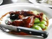 ร้านอาหารอร่อย วิวดี ที่สิงห์ปาร์ค