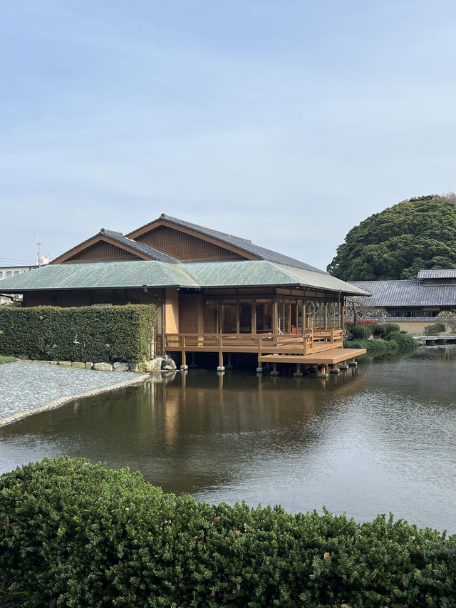 【福岡観光】季節の花々や日本庭園が楽しめる施設