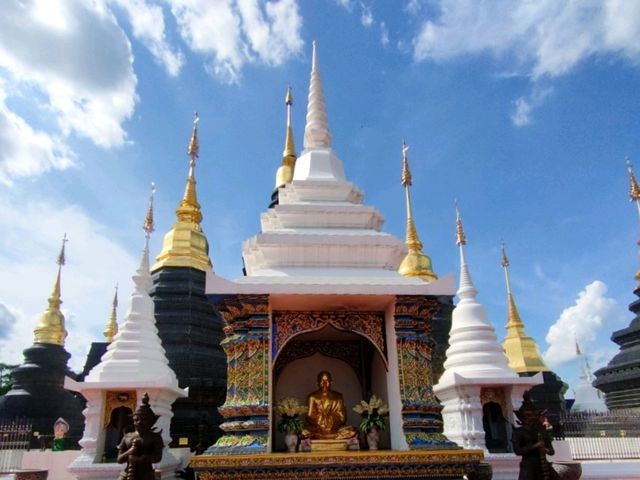 เที่ยวไหว้พระวัดเด่นสะหลี