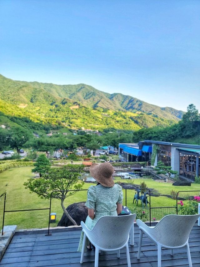 지리산과 장미 콜라보가 아름다운 하동카페🌹🌿