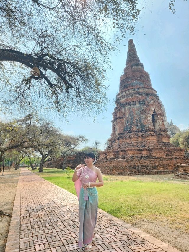 เเต่งชุดไทยไปวัดไชย🙏🙏