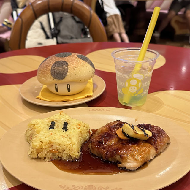 【大阪観光/グルメ】キノピオのレストラン