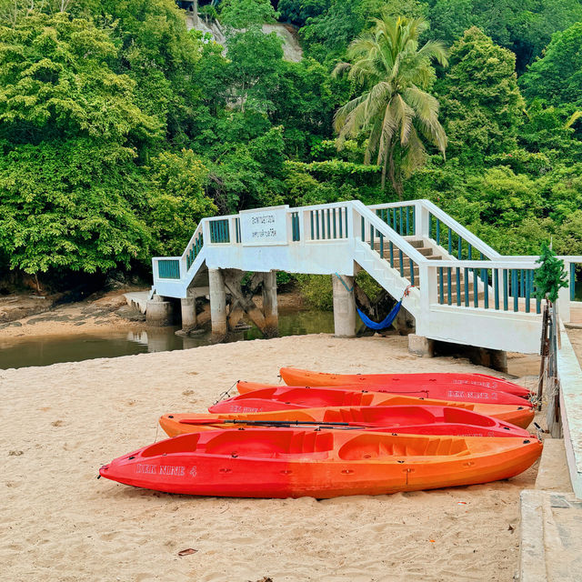 เที่ยวชมวิวทะเลหาดอ่าวยน ภูเก็ต