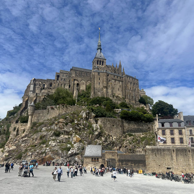 Mont Saint Michel - A sea-front fortress 