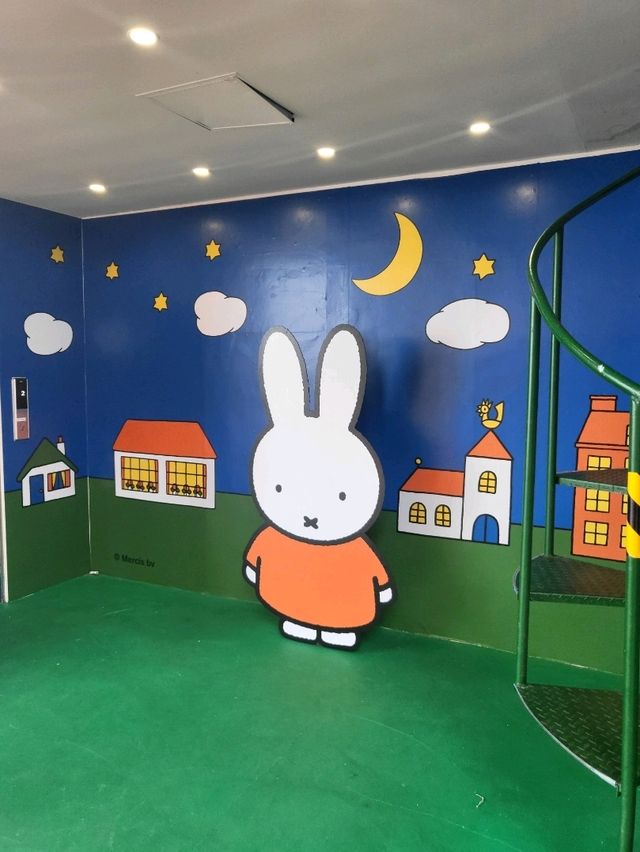 부산항대교가 보이는 오션뷰 카페