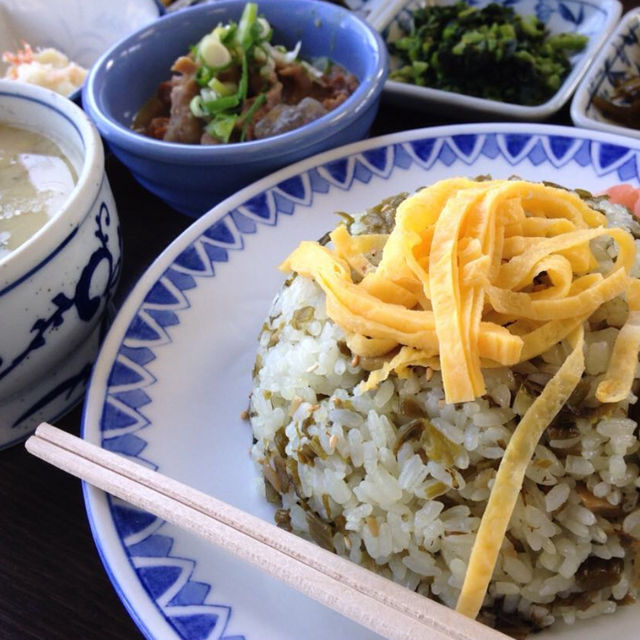 熊本　阿蘇・郷土料理の高菜めしとだご汁　あそ路