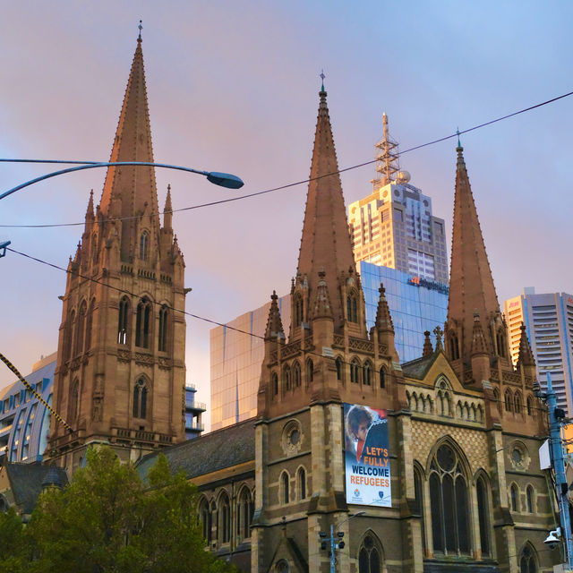 1891년에 지어진 네오고딕 양식의 멜버른 명소 - St Paul's Cathedral