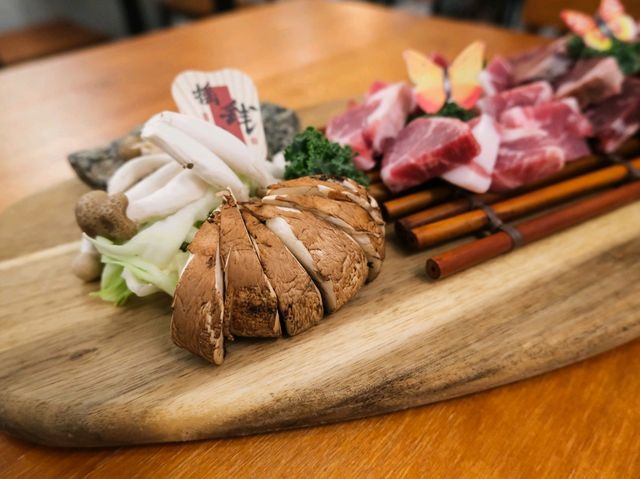 九龍城靚牛靚名水豚燒肉