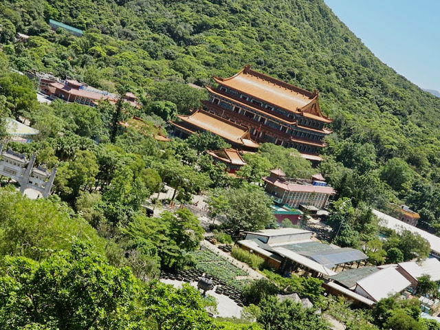 Tian Tan Buddha 