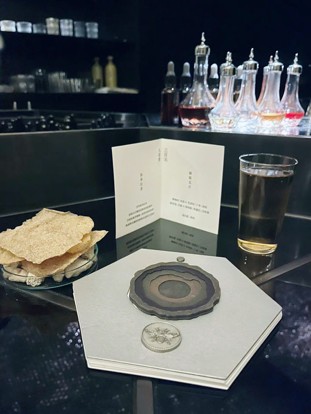 《酒吧》「臺北質感神秘的Speakeasy Bar，NEST BY PUN」