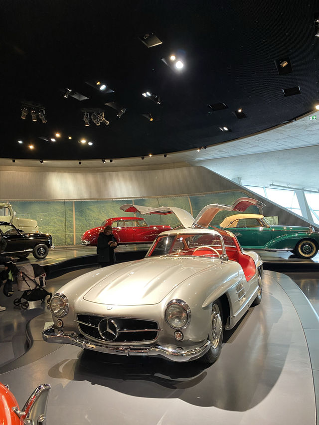 高級車のオンパレード！ドイツの美術館🇩🇪