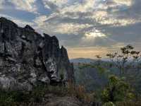 ตะวันตกดิน ที่ถ้ำผาหงษ์