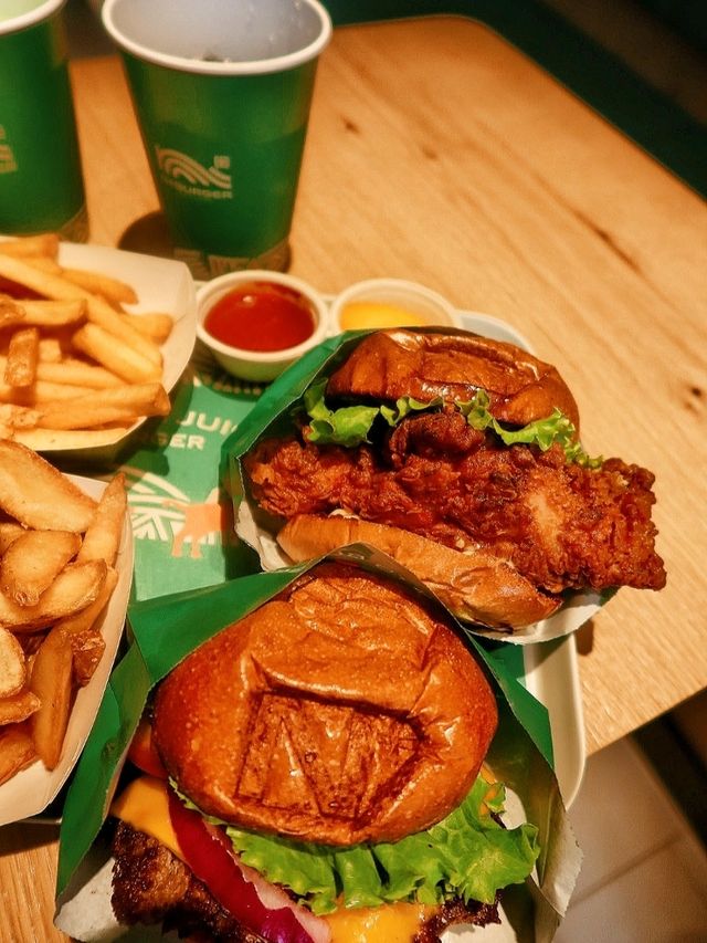 全港首家擁有自家牧場的漢堡店🍔