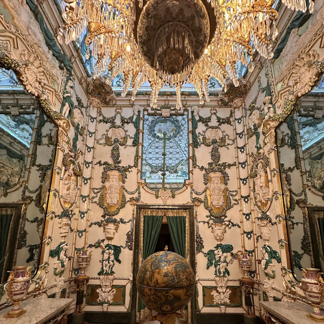 A Majestic Dive into Spain’s Royal History