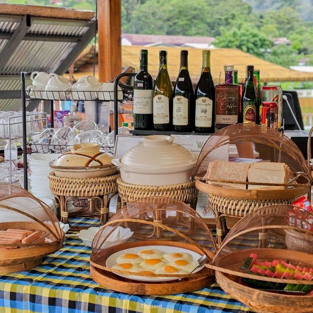ที่พักที่ใกล้ชิดกับทุ่งนา กลางหมู่บ้านสะปัน น่าน