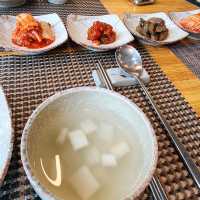 【韓国アワビ粥】カンナムで食べるアワビ粥専門店ジニアワビ粥