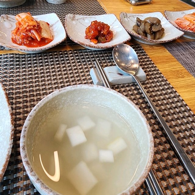 【韓国アワビ粥】カンナムで食べるアワビ粥専門店ジニアワビ粥