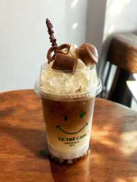 คาเฟ่ในสวนก่อนขึ้นเขาค้อ