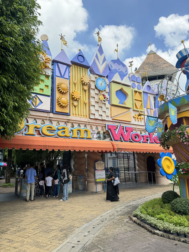 รีวิว Dream World !!